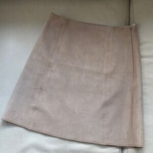 Aritzia babaton suede modern mini skirt size 6